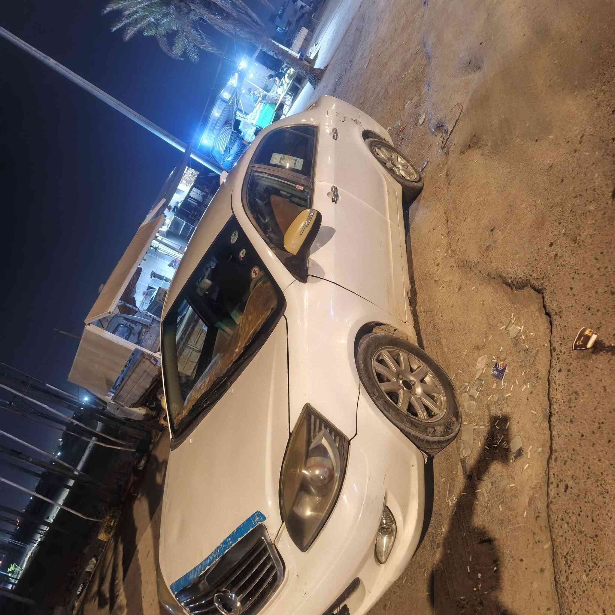 بيع مستعجل جيلي موبل موديل  2012مكفوله من ضربه كفاله عامه سياره جاهزه من كلشي كافل كير ومكينه وحداده كله نضيفه تخم تايرات تبريد بس عوزه قاز فقط سياره خير من الله سعره 37 وبيه مجال حك جيه عنواني بصره زبير رقم الهاتف بس واتساب متواجد اي وقت ***********
