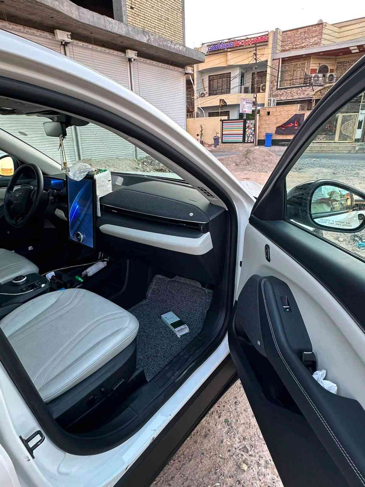 للبيع فورد موستنك ماك اي كهرباء بل كامل  دخول شهداء مرقم شهداء فول مواصفات بريميوم سياره حلوه وشبابه تمشيك بل شحنه الوحده 450كيلو ماشيه 25الف زيرو السعر 180ورقه للتواصل ***********واتساب فقط
