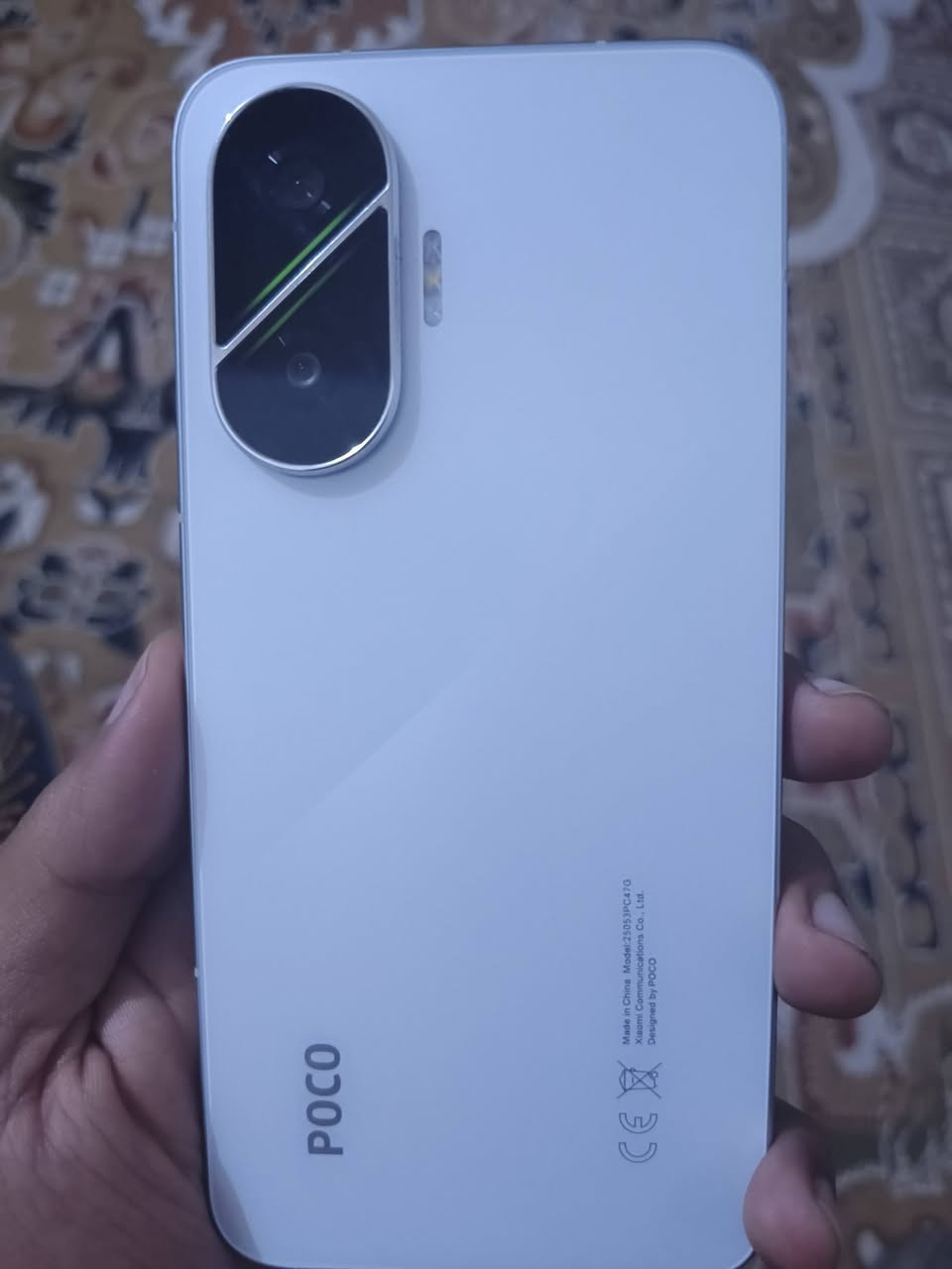 للبيع Poco F7 جديد استعمال شهرين 
ذاكرة 512 جيجابايت ورام 12 جيجابايت
المعالج: Snapdragon 8s Gen 3
بالببجي 120 فريم 
الشاشة مقاس 6.67 بوصة
الكاميرا الخلفية: ثنائية، الرئيسة 50 ميجابكسل مع تثبيت بصري (OIS) + 8 ميجابكسل (واسعة جداً)
الكاميرا الأمامية: 20 ميجابكسل
البطارية: 5000 مللي أمبير
الشحن: سريع 90 واط
المميزات الإضافية: مقاومة للماء والغبار (IP64)، سماعات استيريو، بصمة تحت الشاشة، ومحرك ألعاب Game Turbo
كل ملحقاتة ويا + كفرين جدد ما مستعملهن
السعر 550 وبي مجال بسيط للشراي
الجهاز مكفول من كلشي وبي ضمان 18 شهر
استفسار خاص او اتصال واتساب ‏‪***********‬‏
