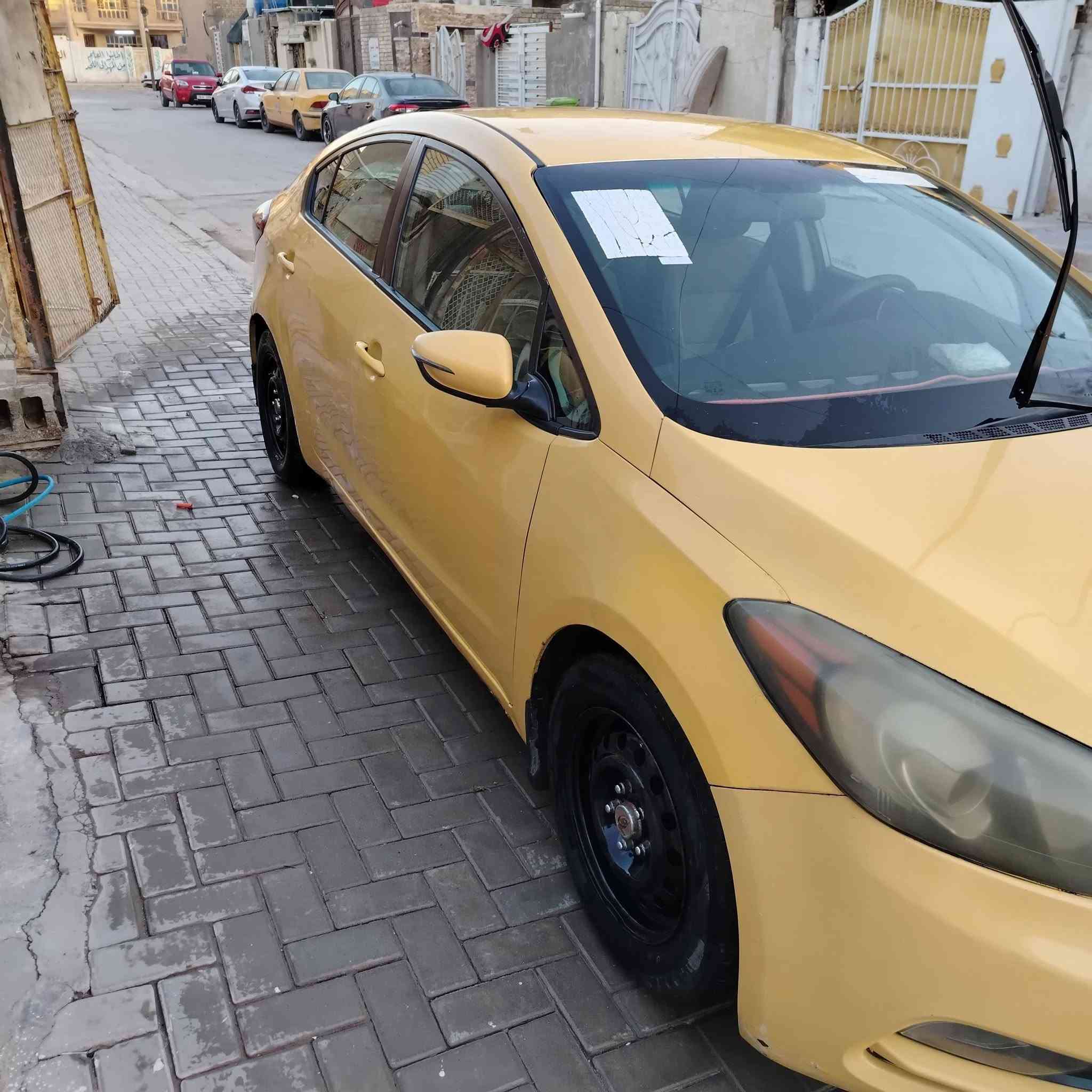 فورتي مديل ٢٠١٥ بغداد مشروع وطني سياره تبريد منضومه غاز مكفوله من تبديل او كص ماعليها لاغرامات ولاهيه السعر 100 الشراي بيها مجال حك الجيه وارد أمريكي َمكينه دوش 1800 رقم الهاتف ***********

