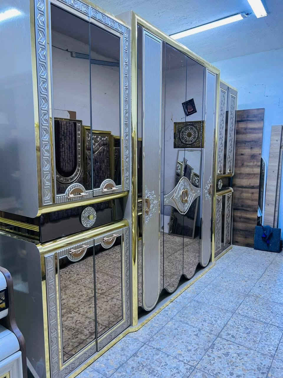 غرفه تركيه اصلي  10قطع   نظافته 95/💯💥
سعره مليون و100

واصل شد ونقل داخل بغداد مجانآ

توصيل محافظات أجوور نقل
للحجز راسلني واتس ***********
