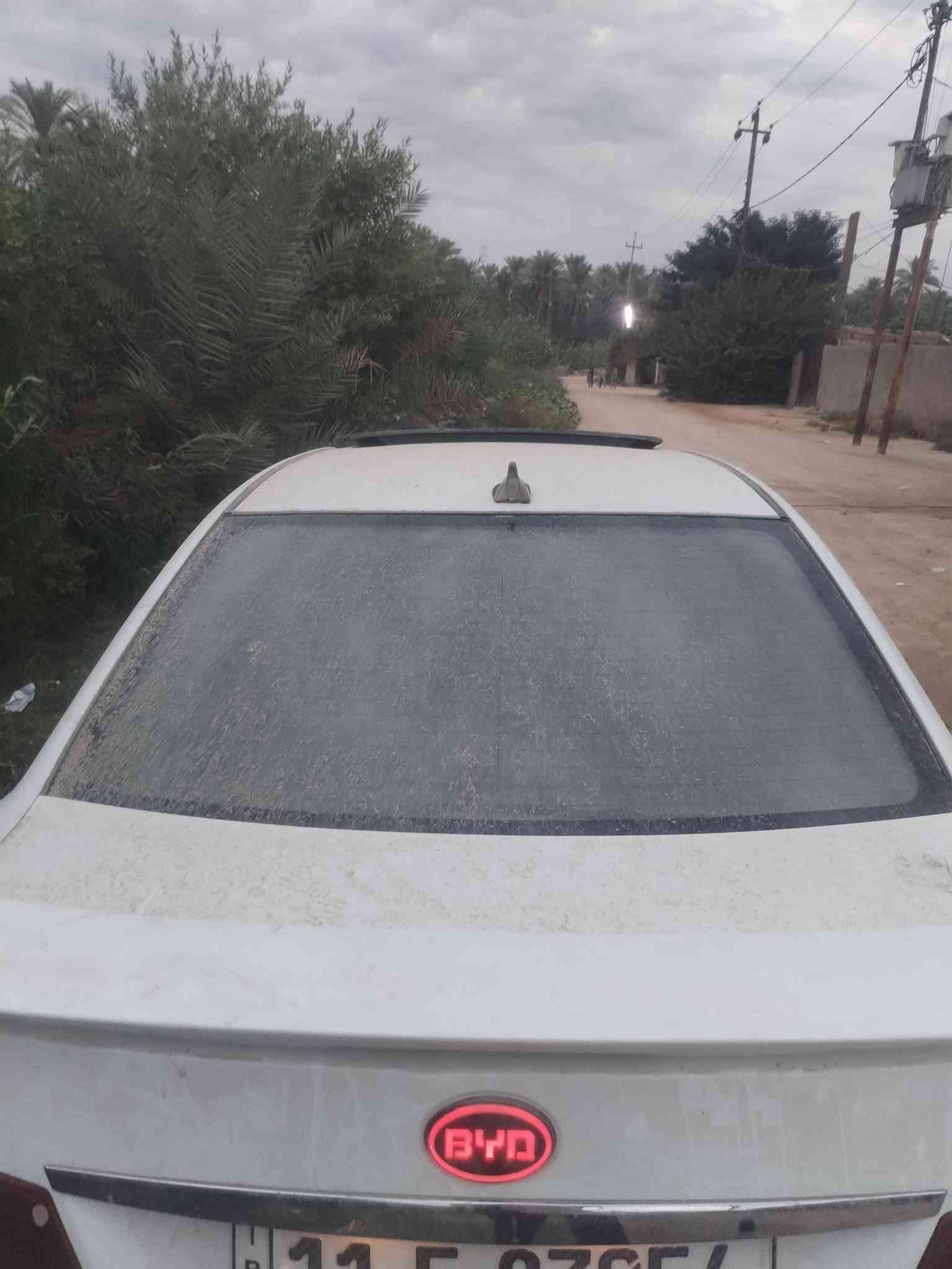 بي واي دي G3 • رقم بغداد • فتحة سقف