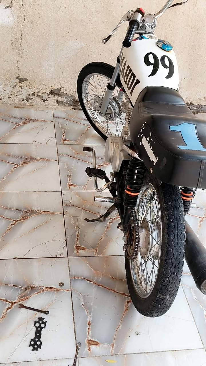 سلام عليكم دراجه البيع كلك كلك كلك   السعر 550 وبيه مجال  سوق الشيوخ الفضليه ***********
