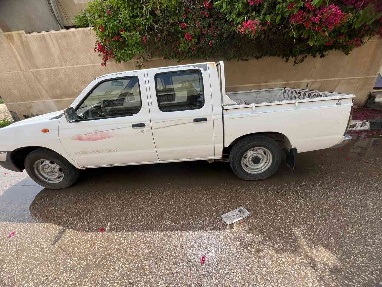 بيك اب نيسان 2008
شبوط 
سياره جاهزه خير من الله 
بلاديه لا صبغ  ولا شي بلادي 
بيع او مرارس حسب القناعة 
السعر 90
سنويه لغاية 2031
كربلاء 
***********
