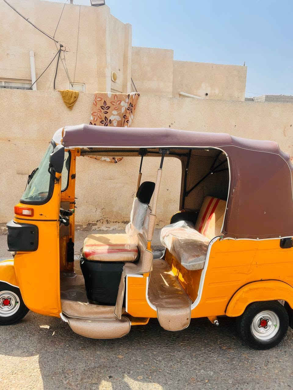 يا الله تكتك للبيع موديل 19شهر12 تكتك سنويه ورقم كشره مكفوله سعر5800وبيها مجال شراي يتصل علا هاذ رقم***********مكاني المجر الكبير ناحيه العدل
