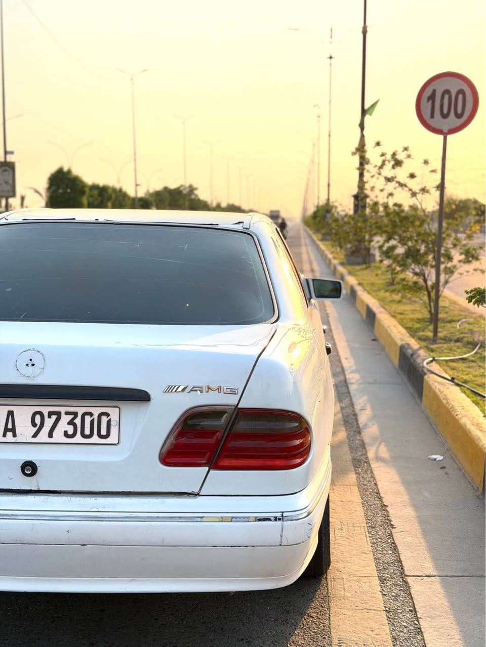 السلام عليكم للبيع وبسعر مناسب

مارسيدس ام عيون موديل 1995 رقم اربيل تحويل مباشر 

فول مواصفات فتحة كشنات جلد بلاد مواصفاتها معروفه 

حجم  320V  محرك خراطيم المرغوب بلادي مبدل جديد بالضمان 

كير اوتوماتيك بلادي اصل D4

مصبوغه عام جماليه فقط مكفوله من اي عيب شرعي ضررها دعاميه اماميه وطخه بالجاملغ موضح بالصوره بعده ممصلح 

للاستفسار الاتصال + واتساب

المكان/كربلاء الحسينية

*********** كربلاء, العراق
