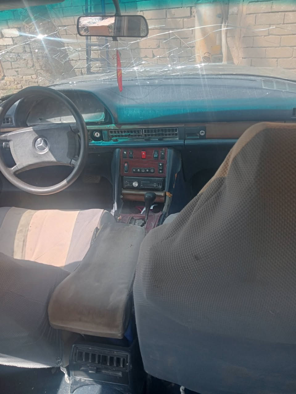 مارسدس رئاسي رقم نينوى
مكينه وكير شرط حداديه نص عمر تبريد شغال السعر 18وبيه مجال
***********
