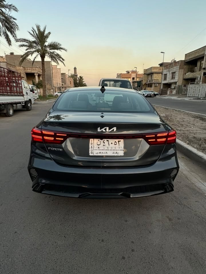 كيا فورتي 
وارد امريكي
لون رصاصي فيلي
موديل | 2022
نظام تحديد المسار
• رادار أمامي
أنظمة قيادة (عادي – اقتصادي – رياضي
فتحه سقف
سياقه ذاتيه
شاشه كار بلاي
تحكمات ستيرن
محرك ~2000 دوش
الايرباك سليمه

الاستفسار
***********
