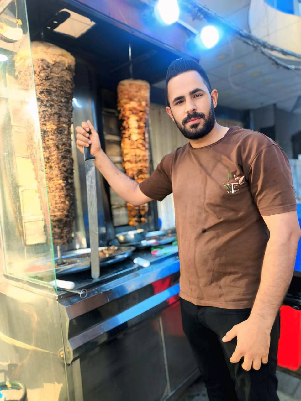 خلفه كص متفرغ للعمل
شد تشريح تنزيل 

***********
