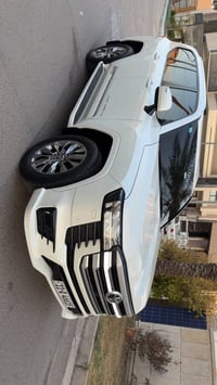 للبيع فقط لندكروز GXR شركه SAS موديل 2024 محرك 4000  ماشيه 39000 الف ل...