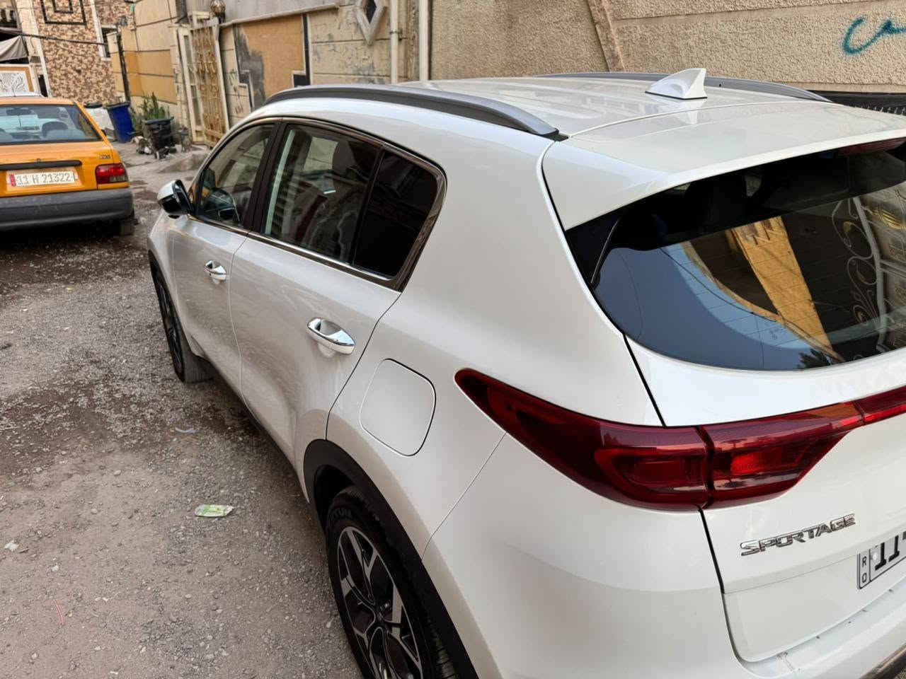 سلام عليكم البيع اسبورتج موديل 2020 وارد امريكي نص فول رقم بغداد دولي مكان السياره بغداد كاظميه السعر 145 وبيه مجال رقم ***********
