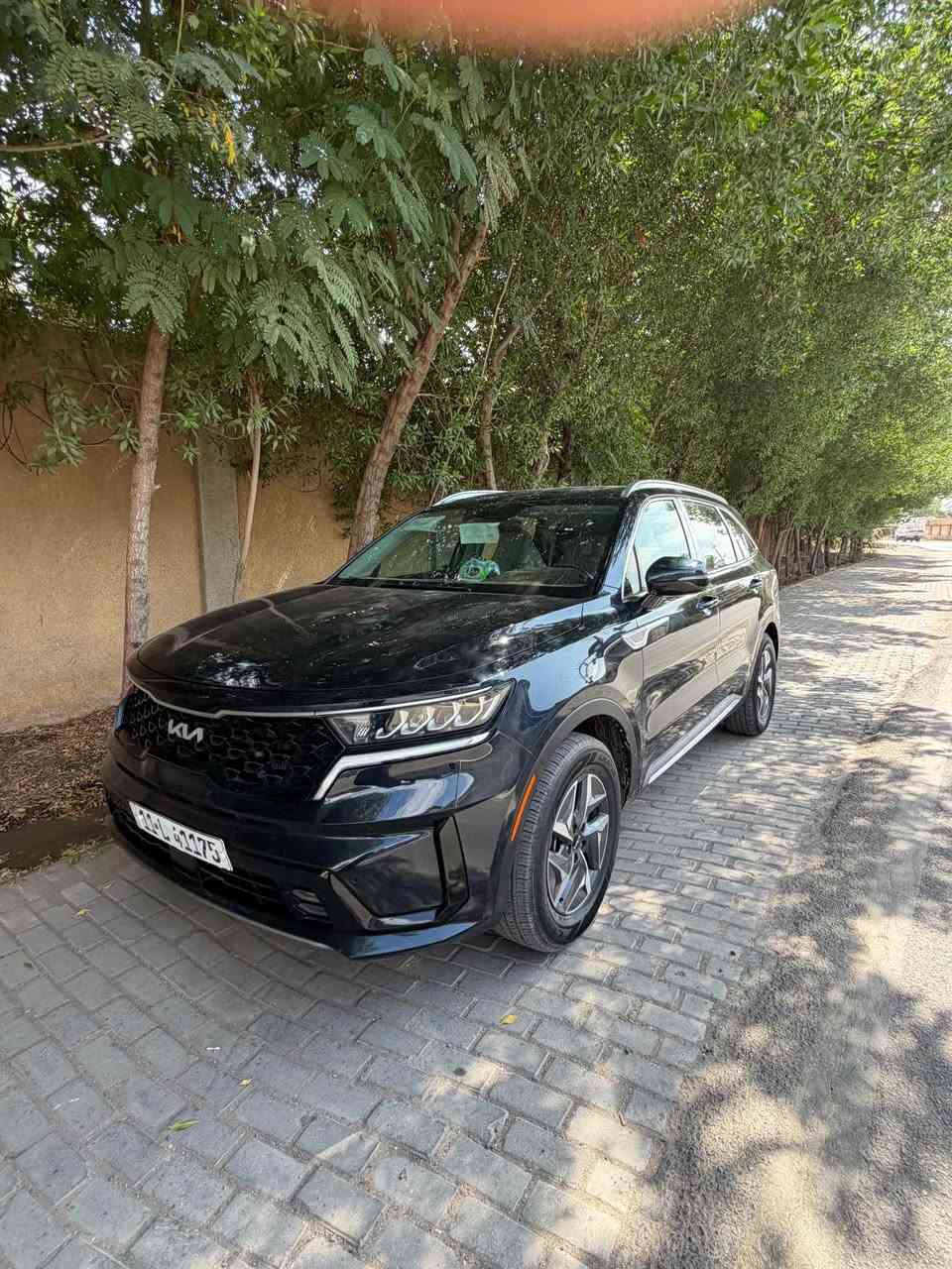 سورنتو 2022 EX هايبرد وارد امريكي
رقم بغداد باسمي

 المسافه المقطوعه  : 98 الف كيلو متر
حجم المحرك : 1600 تيربو هايبرد 

حادث السياره : بامريكا بنيد ومبدل بلادي
بالعراق صار بيها طختين جاملغ وباب  وجنطه بدلتها بلادي 
     
مواصفات 
بصمه
بنوراما
كير ماوس
كشنات جلد
ويل كب
كشافات
تشغيل عن بعد 
حساسات خلفي امامي
شحن وايرليس
رادارت 360
بصمة ابواب
هند بريك بصمه
اوتو هولد 
هيترات بالكشنات
قطعتين تبريد 
لايتات لد + بكلايت لد
كشنات كهرباء 
جنطةكهرباء
7 راكب VIp
المكان بغداد
السعر مناسب 

رقم الهاتف
*********** بغداد, العراق

