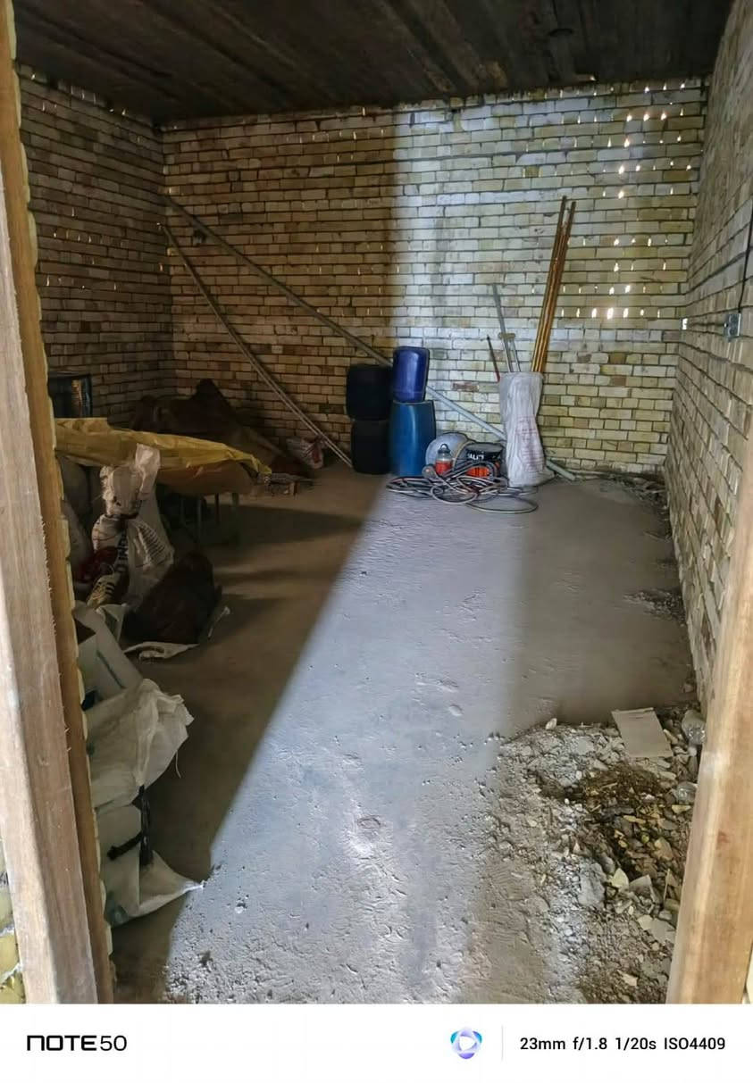 بيت للبيع ١٠٠م٢ طابو زراعي سند٢٥ الجنابيين قاطين الأول بي غرفة النوم واستقبال ومطبخ مفتوح وخدمات ومرافق خارجيه كامل نقص كاشي سيراميك والثاني غرفتين وحمام ومرافق مشترك هيكل ماسس كهرباء وماء ومجاري وبوب وشبابيك وجام بي سطحين وبيتونه بناء طابوق حديث العنوان الجنابين قرب ازياء عقيل قريب الشارع العام الرئيسي ت*********** واتساب***********
واتساب***********
