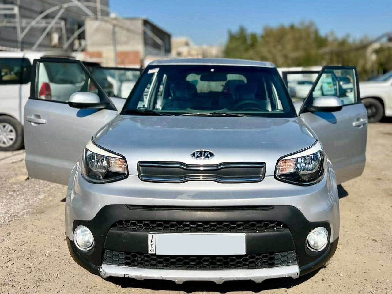 للبيع كيا صول 2018  🚗
📍 الرقم: سليمانيه
⚙️  وارد امريكي - لون رصاصي

المواصفات والتفاصيل:

 • ماشية 43 الف فقط
 • المحرك: 1600 gdi اقتصادي جدًا باستهلاك البنزين 
 ◦ شاشة و كاميرا خلفية .
 ◦ تحكم كامل بالستيرن .
 ◦ نظام تثبيت سرعة (Cruise Control).
 ◦ نظام أمان حديث (ABS – Airbags – مانع انزلاق).
 • درايف مود ٣ انظمه قياده العادي والاقتصادي والرياضي
بيها صبغ قطعتين (جاملغ امامي وخلفي صفحه اليمين) + تكحيل بابواب صفحه السايق و كلشي موضوح صورها
السيارة مال بنت وباسمها ثاني يوم تحويل
مكان السيارة بغداد البنوك
💰 السعر: 109$ ورقة وبيها مجال
📞رقم الهاتف : ***********
