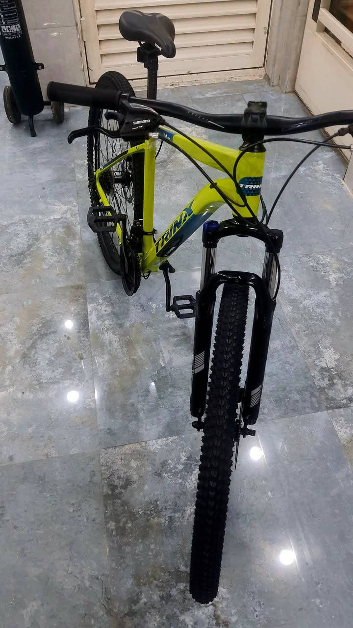 *للبيع بايسكل جبلي أيطالي *TRINK
المواصفات:

* الماركة:  TRINX  SPORT
* حجم التاير:  29  إنش
* الفريم: ألمنيوم خفيف وقوي – قياس 52 سم
* منظومة السرعات: Shimano
* 3 سرعات أمامية × 7 سرعات خلفية (21 سرعة)
* بريكات دسك
* قيادة مريحة وثابتة، مناسب للمدينة والطرق الوعرة.
للعلم بايسكل ( تجميع الصين )
 حالة البايك:
* مستخدم مرة واحدة فقط.
* نظيف جداً
هاتف ***********
