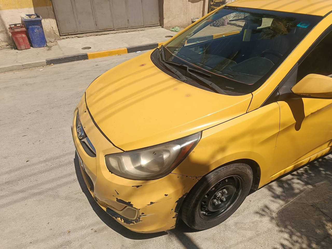 سلام عليكم
للبيع 
اكسنت أمريكي موديل ١٣ بيها منظومه غاز 
تدفه تبريد شغالات دوشمه جديده 
سياره يحتاجلها شويه ترتيبات
سعر ٧٠ وبيها مجال حك الجيه مكاني بغداد الغزاليه
*********** متواجد وأتساب
