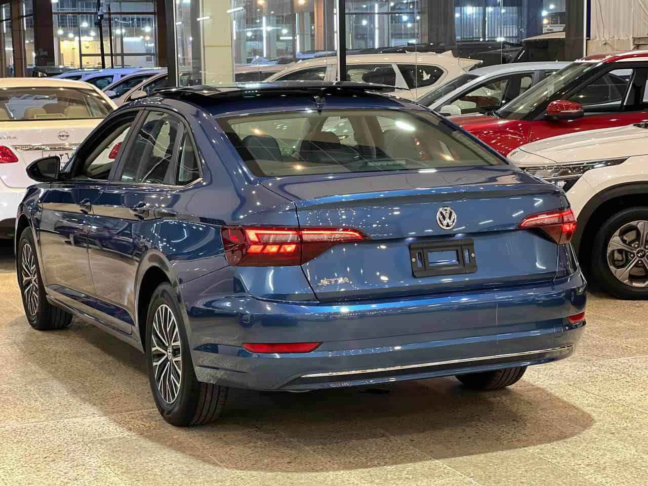 Volkswagen Jetta 2021 SE+ فول مواصفات ‎
موديل  : 2021
‎2️⃣2️⃣سياره مرقم /جاهز تحويل شرط رقم اربيل
 ماشية 91 مايل فقط 
سيارة بدون ارباگ 🆗
‎المحرك:- i4 - 1.4 Turbo 
‎المواصفات 
‎شاشه كبير 
‎بانوراما
‎بريك بصمه 
‎رادار امامي و خلفي وجانبيه 
‎كاميرا 
CarPlay
‎فحم شركة
‎كشن هيتر سكان هيتر
‎كشن كهربائي   
‎سبغ: جاملغ و ربع بونيت بدون دواخل  
‎ماشي 84 مايل
‎مكان السيارة اربيل 
سعر البيع $144 
*********** واتساب
‎كورك [***********] أربيل, العراق
