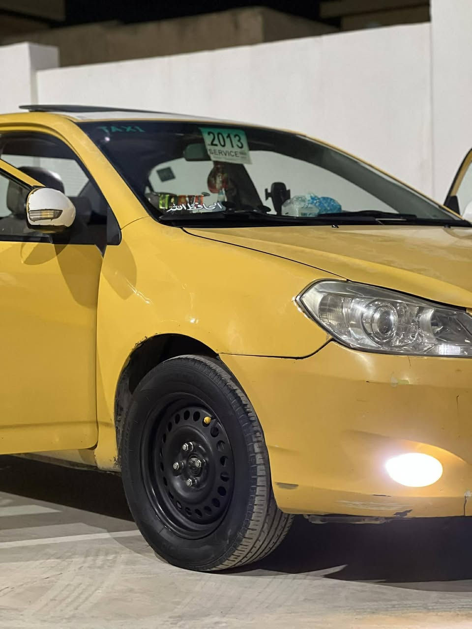 BYD 2013 رقم بغداد مشروع وطني كير عادي محرك هوندى كير محرك شرط حداديه خلفي امامي شرط ماعده بوش العربانه سنويا صاقطه بشهر الرابع يرادلها صبغ وجامرلخ الخلفي بي رعصات وضربه خفيفه ترجع بارد  تبريد تدفئه شغال 

اتصل عل رقم قليل اتواجد واتساب 
***********
