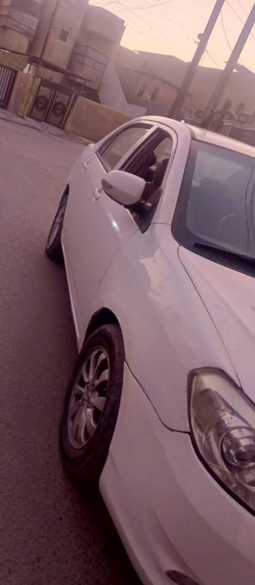 السلام عليكم متاح بي وأي دي جي ثري موديل ١٦ بسمي سياره جاهزه كير مكينه تبريد بيهاء بعض الملاحضات البسيطة مكاني بغداد حي البساتين السعر ٥٥& وبيه مجال قليل للاستفسار الاتصال بل رقم *********** غير متواجد ع الفيس
