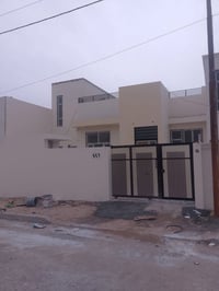 الجغيفي الثانيه • ٢٠٠م • عائلة صغيرة