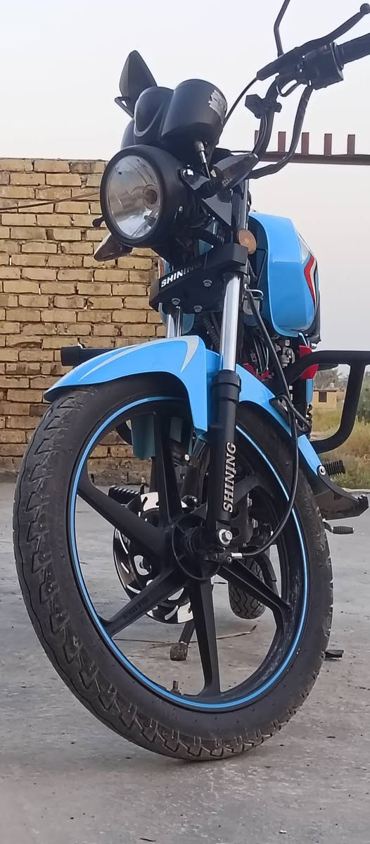 دراجة للبيع. 

شاينك باب اول.  2026

 اوراق سكنر  

محرك 150 

 مكفوله من كلشي.  

السعر خاص او

 اتصال. ***********
