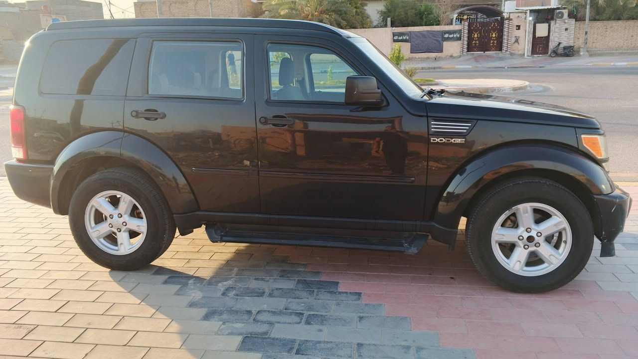 السلام  عليكم
للبيع 
دوج نيترو موديل2009 
كير و مكينه مكفولات
سياره مكفوله فقط بنيد كارت
كهربائيات بلادي تبريد منضومه جديد 
مواصفات
 جام كهربائي كشنات كهرباء 
شاشه سمارت كبيره+كاميره 
رقم سلمنيا تحويل و غرامه شرط
مكان السياره  واسط 
السعر 85 و مجال
للاستفسار الاتصال ***********
