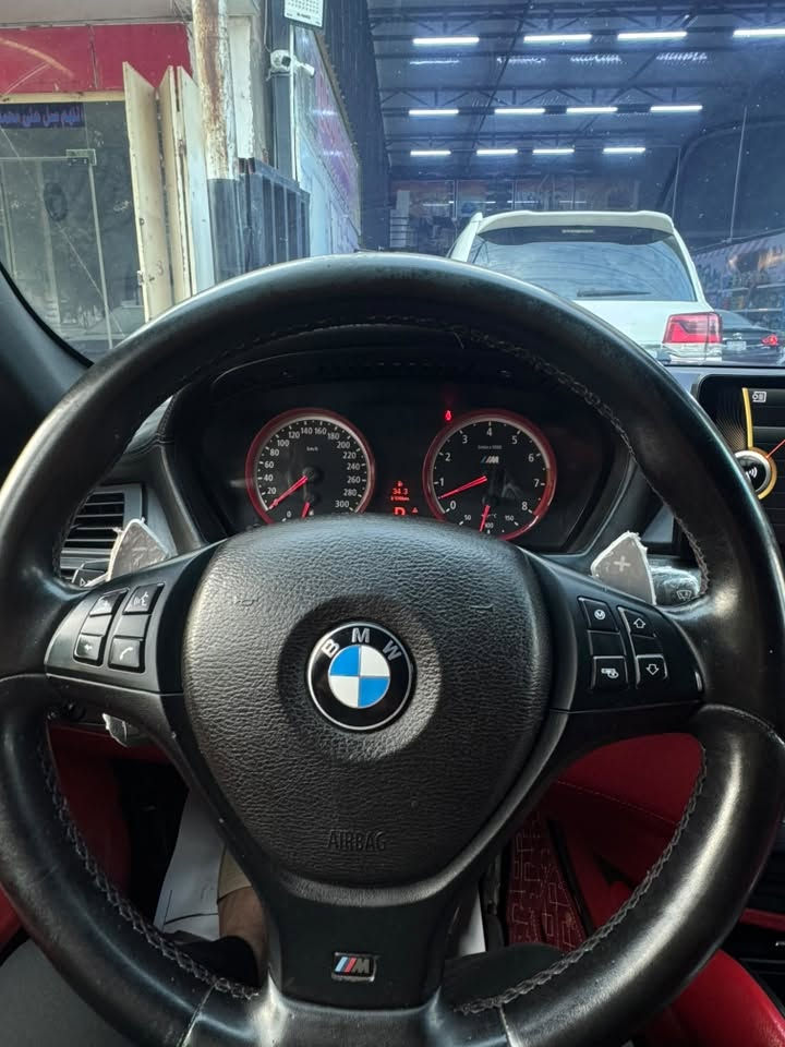 BMW X6 #M_Power 2014 
خليجي وكالة العروش 
بدون صبغ سيرفس كامل بدون اي نقص
المواصفات::
داخل جلد احمر بلادي
كشنات تدفئة تبريد كهرباء 
كير ٦ نمر 
داتا شو
ويل ٢٠ M بلادي
سرعة ٣٠٠
شاشة خلفية
كاميرات ٣٦٠ درجه
حساسات امامي خلفي
رقم اربيل مميز بأسمي هزه سنويه جديده
للاستفسار ::***********
