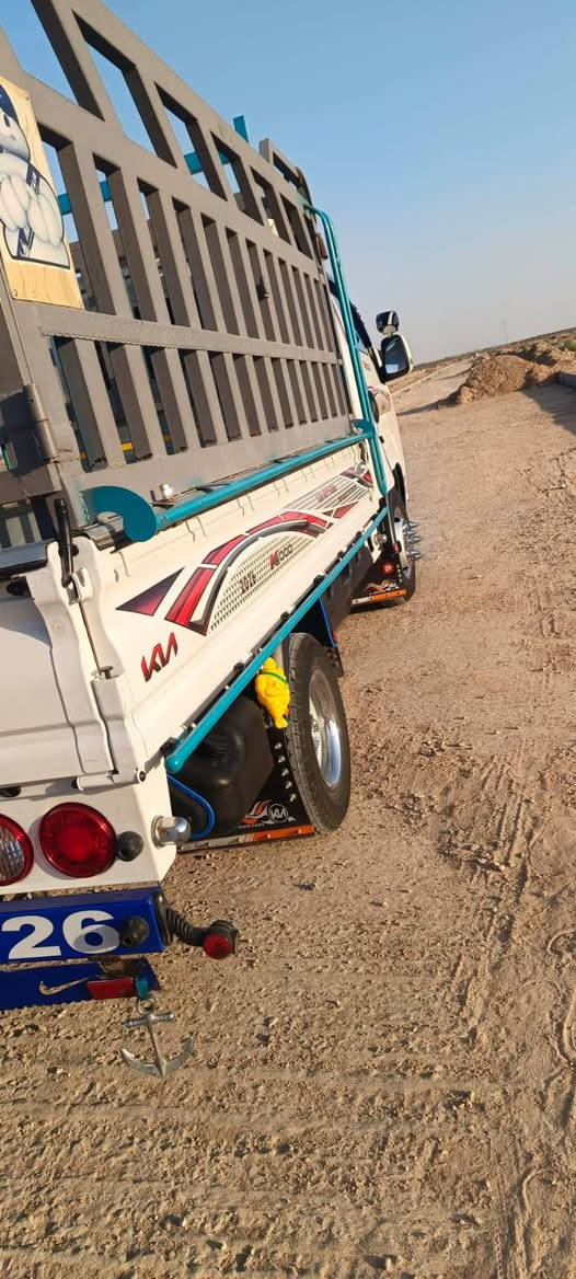 فحل مدير 26 باسمي مكفوله كفاله عامه مشروع وطني سياره على وضع الشركه برغي واحد ما مفتوح محوره السياره جاهزه ماتذب عليها اي شيء،***********
