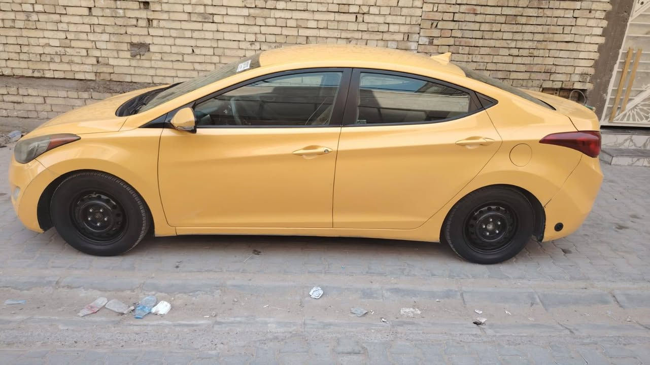 السلام عليكم
النترا ٢٠١٢ وارد امريكي
عليها منظومة غاز 
للاستفسار مع صاحب السيارة
المكان بغداد 
***********
