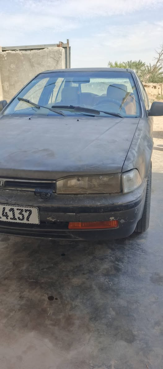 هوندا اكوارد ١٩٩٢نجف انكليزي باسمي كير ومكينة كورلا تحويل مباشر ٣٠وبيها/***********

