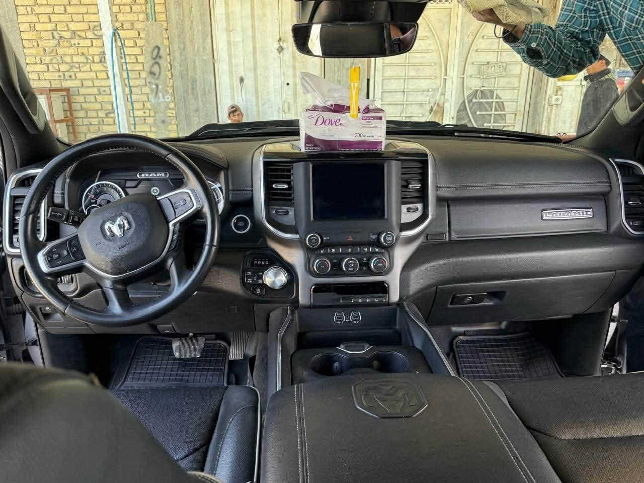 رام. لاريمي RAM
موديل. 2022

محرك. V8. 5.7

دفع رباعي. 4*4

باب طويل بدي قصير المرغوب

بانوراما

رادار امامي خلفي حساس امام خلفي. نقطه عمياء مري شفط. 

رقم بغداد 

سياره مابيه اي ضرر 

‭***********‬

العنوان. ناصرية
