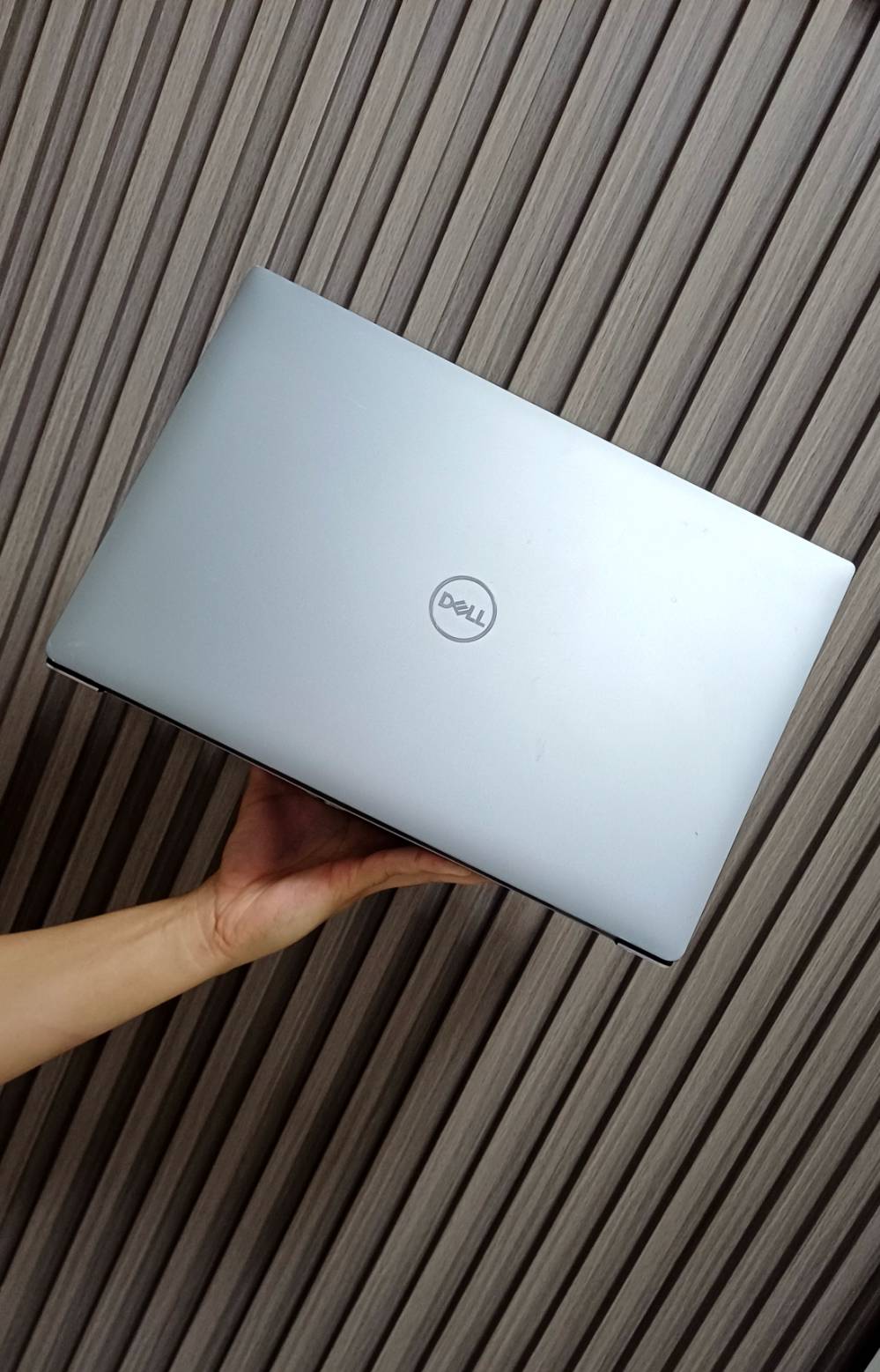 ديل 5540 • i9-9880H • Quadro T2000