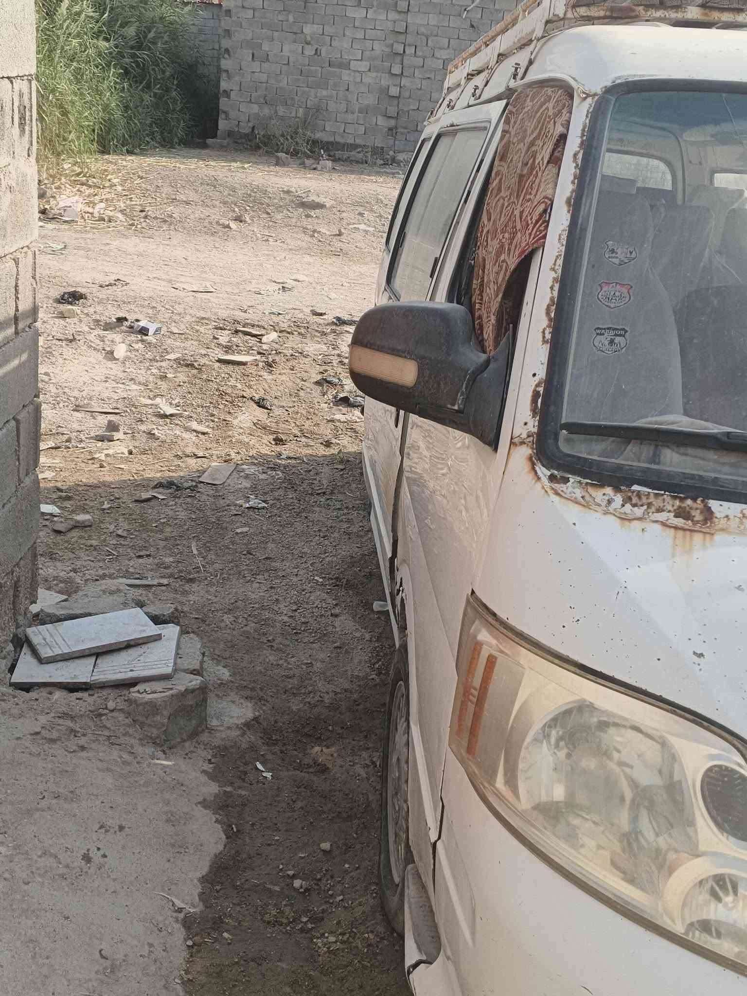 فتون 2010 للبيع – 14 راكب 🚐
السيارة للبيع كوم حديد، وراعيها موجود في العمارة، والجاد يقدر يتأكد من أصوليتها، وأعطيه رقم صاحبها للتواصل والتأكد.
🔹 الموديل: فتون 2010
🔹 الحمولة: 14 راكب
🔹 الهيئة: على المشتري
🔹 الضريبة: مدفوعة لحد 2020
🔹 السعر: 20 ورقة، بيها مجال 
🔹 المكان: البصرة – الحيانية – شارع القائد – مقابل موسى الكاظم
📞 للاستفسار: ***********

نص مكتوب في الصور:
- 1 2 3 4 5 6 7 8