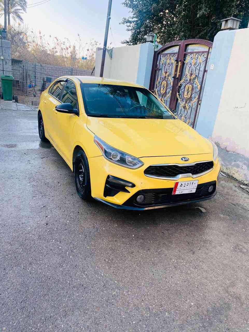 السلام عليكم
فورتي موديل 2019 وارد أمريكي

كير عادي 6 نمره بلادي من الشركه يعني مو تحوير

نضام قياده ذاتيه

أشاير بالمري

مري جوانب شفط

اجهزة انذار

مكينه 2000 دوش

صدر مبدل جديد و تخم تايرات 

حادث السياره جامرلغ و بنيد و شويه طخه بالباب 

السياره خير من الله كبل الشارع مبيها نقص اي شي 

مكفوله من كير و محرك و حداديه و شرط السياره تشتغل 

بنضامين البانزين و الغار و منضومة الغاز شديتها على ايدي 

السياره بأسمي شرط التحويل بنفس اليوم إذا تريد 
 
السعر 110$

مكان السياره/ ديالى - بعقوبه 

للاستفسار اكثر الاتصال على هذا الرقم:

***********
