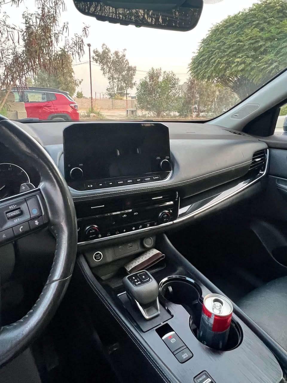 سلام عليكم  نيسان روج لون سمنتي   سياره فول فول شرط التحويل ولغرامه 

ماشي66 km

محرك :3 سلندر تيربو

موديل 2023

موصفات : SV

تحكم استيرن

شفتات استيرن

بنروما

سماعات بوس 

رادار جانب

رادار امامي

كامره خلفي

بصمه ابواب

كاميرا ٣٦٠ 

5وضعيات قياده

كير عادي واوتو

هاند بريك بصمه

بصمت تشغيل

تشغيل عند بعد

كشنات امامي كهرباء

صندوق شفط

سعر 138وبيها مجال بسيط

عنوان اربيل 

االاستفسار ***********
