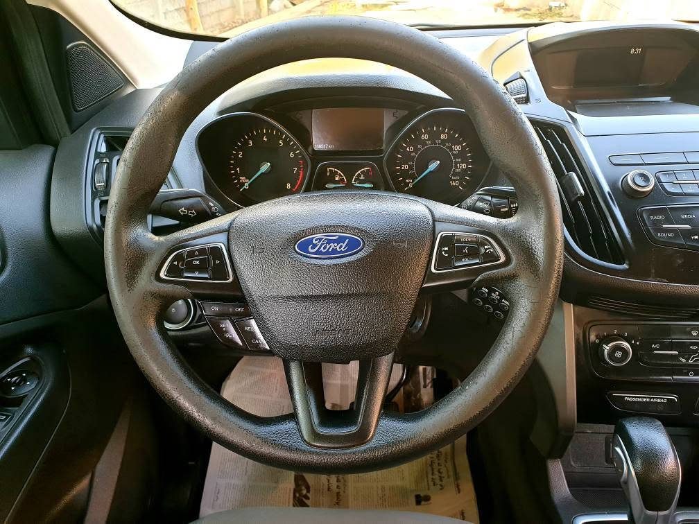 FORD ESCAPE 
مودیل 2019
المسافة المقطوعة 108 mile ـ ماوەی ڕۆیشتن 
محرك 2.5 مامفتوح 

ــ صبغ : قطعة واحدة صندوق فقط
ایرباگات کلها سلیمە
ملاحظة : یوجد تعدیل بارد بالجاملغ الامامی
ــ بۆیاغ : تەنها قباخ سندوق
تێ بی نی : کەمێک ساردی هەیە لە چاملغی پێشەوە 

مواصفات : بریك بصمة /کامیرا و شاشە / تحکمات ستیرن فول / لایت اوتو / تحدید سرعە)

کیر ـ محرک ـ تبرید ـ تحویل بشرط
رقم و سنویە جدید 

سعر : 108 ورقە و مجال قلیل 

مکان السیارە : اربیل 

***********
واتساب + فایبر أربيل, العراق
