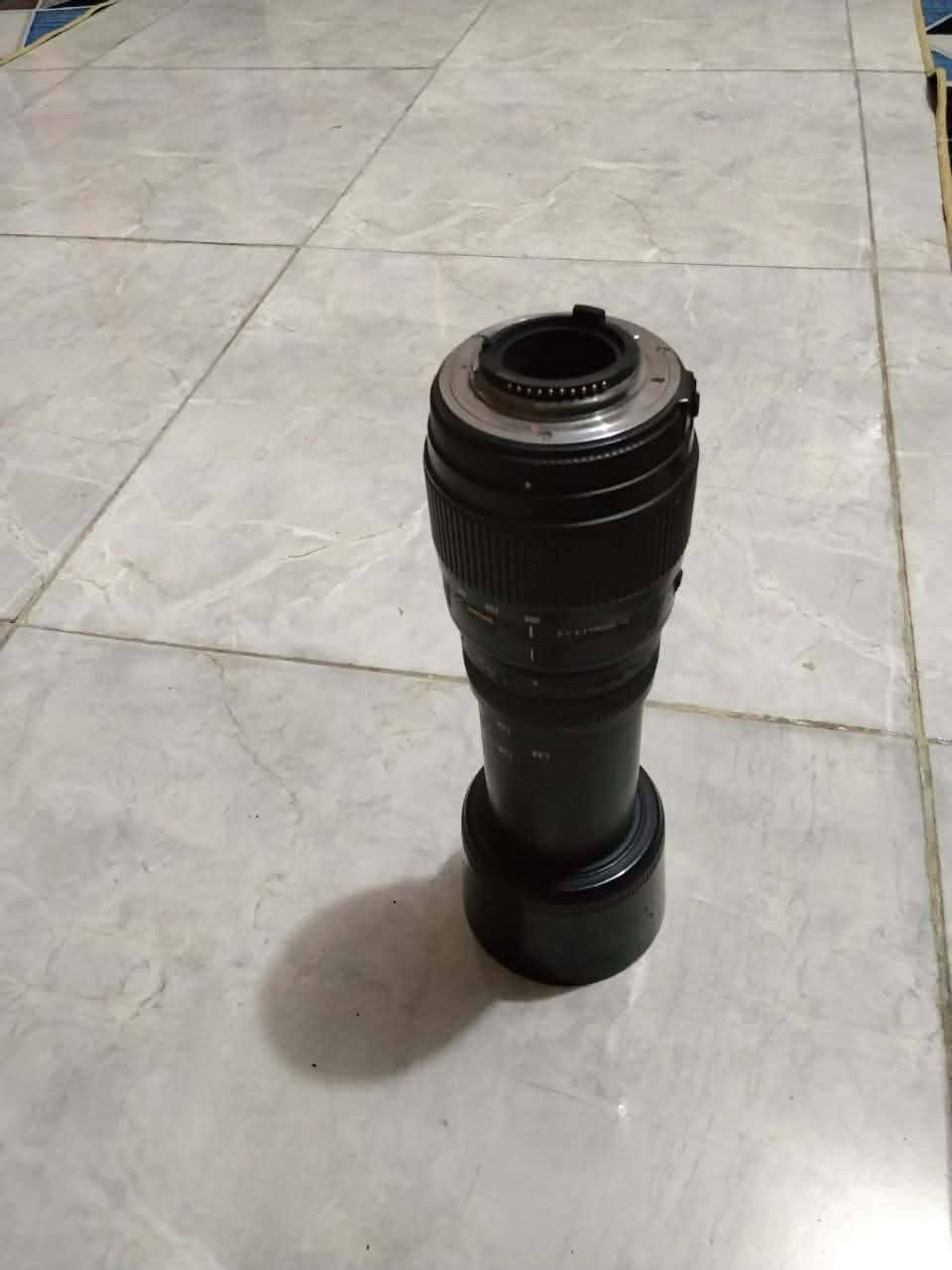 كامره نيكون للبيع 3300 زومها نضيف هاذيا كدامك ويا دبلين زغار ودبل جبير وبطاريه وشاحنتها ورام عنواني الناصريه الغراف لايوجد توصيل (***********) السعر 315
