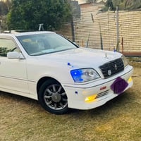 كراون 2000 • رقم كركوك • فتحة سقف
