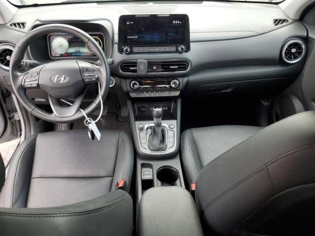 السلام عليكم ورحمة الله وبركاته 🌹
🚘 هيونداي كونا 2022 | FULL OPTION

🔥 وارد أمريكي | دفع رباعي AWD

📍 العداد: 102,000 كم

⚙️ المحرك: 1.6 Turbo

⚙️ القير: أوتوماتيك 7 سرعات

🛞 الدفع: رباعي AWD

✨ المواصفات:

• تشغيل بصمة

• دخول أبواب بصمة

• فتحة سقف 🌤️

• تحديد ومساعدة المسار

• أنظمة قيادة ومساعدة ذاتية

• توقف ذاتي

• شاشة Apple CarPlay

• كشنات تدفئة 🔥

• تحكمات ستيرن

• LED نهاري

• مودات قيادة: Eco / Normal / Sport

• مانع انحدار

• Traction Control — مانع تزحلق

• مواصفات فل أوبشن

🛠️ الحادث موضح بالصور

📄 السونار موجود

📋 تقرير السيارة موجود

السيارة جاهزة للفحص، وأي فحص على المشتري وبالمكان اللي يختاره.

بغداد

💰 السعر:   130

📞 للاستفسار والتفاصيل: ***********

نص مكتوب في الصور:
- 47810593
