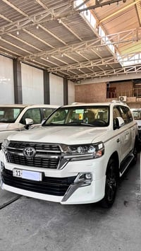 تويوتا لاندكروزر  2021 GXR (Grand Touring – SAS)  (باب أول – شركة SAS)...