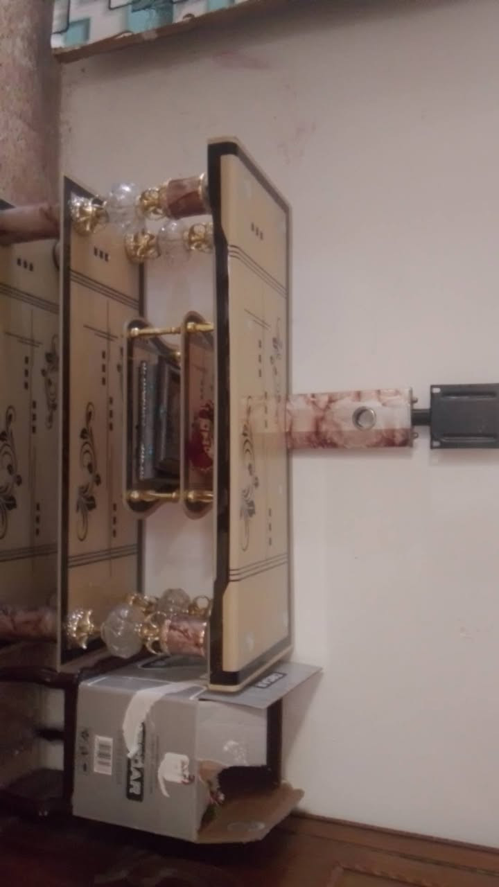 ادمن بروح الحسين وافق ميز بلازمه بلجيس بعده مصار كم يوم من اشتريته وحتاجيت اريد ابيعه نضيف كلش والله مكانه حسينيه ***********للتواصل واتساب او اتصال

