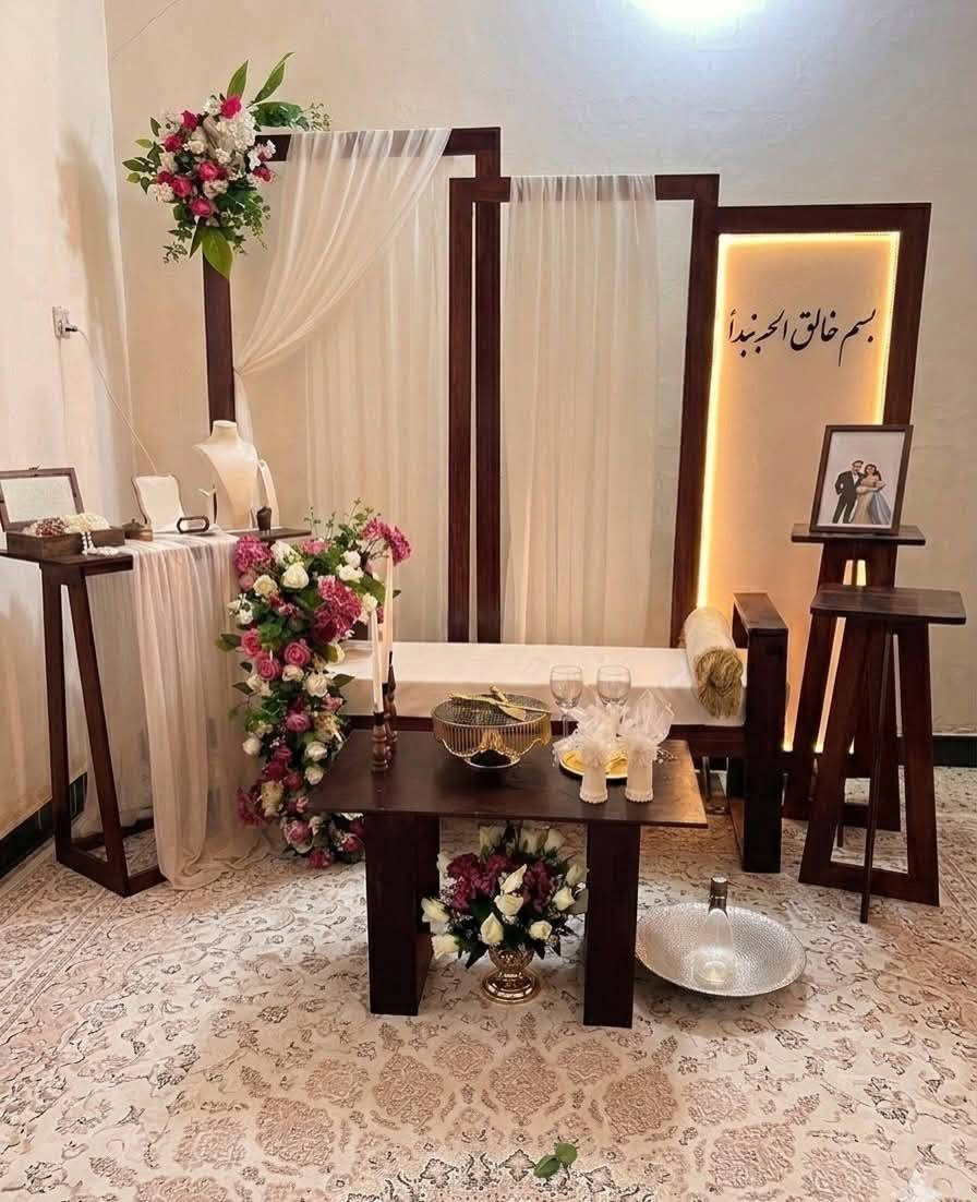 إيجار كوشات  بأفضل الأسعار، وتوجد العديد من التصاميم.
يوجد جميع أنواع الورود 🌹
جميع طباعت الصور 🖼️
افضل واجمل الهدايه 
متواجد كادر  بنات للتصوير الخطوبات والاعراس

 للاستفسار أو الحجز 
واسط/ النعمانية /شارع الكراج مجاور شركة آسيا 
 التواصل واتساب 
***********
حمودي سلام
