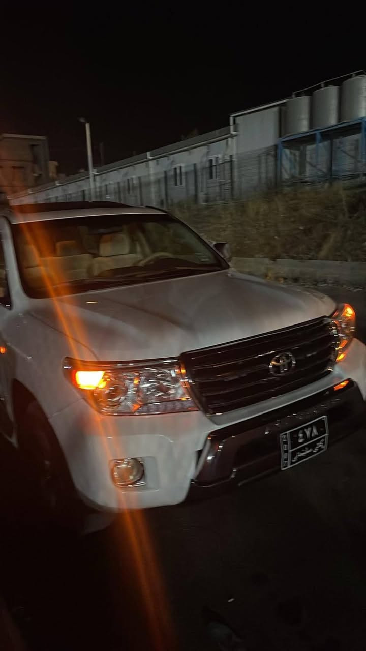 🚨🔥 لانکروزەر VXR بۆ فرۆشتن 🔥🚨

🚙 Toyota Land Cruiser 2009 VXR
✨ فول مۆصفات – مۆصفاتی Lexus
💎 شێوە و ڕووکاری زۆر جوان
🎨 تەنها ٣ پارچە بۆیاخ
🔓 کۆدی بۆکراوە
💪 ئۆتۆمبێلێکی بەهێز و جێگای متمانە

💰 نرخ: ١٧٨ گەڵا

📞 بۆ زانیاری و بینینی ئۆتۆمبێلەکە:
***********

🔥 ئەگەر لانکروزەرێکی VXR و فول مۆصفات دەگەڕێیت، ئەمە هەلی باشێکە!

#LandCruiser #VXR #Toyota #2009 #لانکروزر #بۆفرۆشتن #کوردستان #سلێمانی #ئازادی_هاوس كالار, السليمانية
