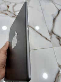 آيباد 8 • ٣٢ جيجا • نضيف