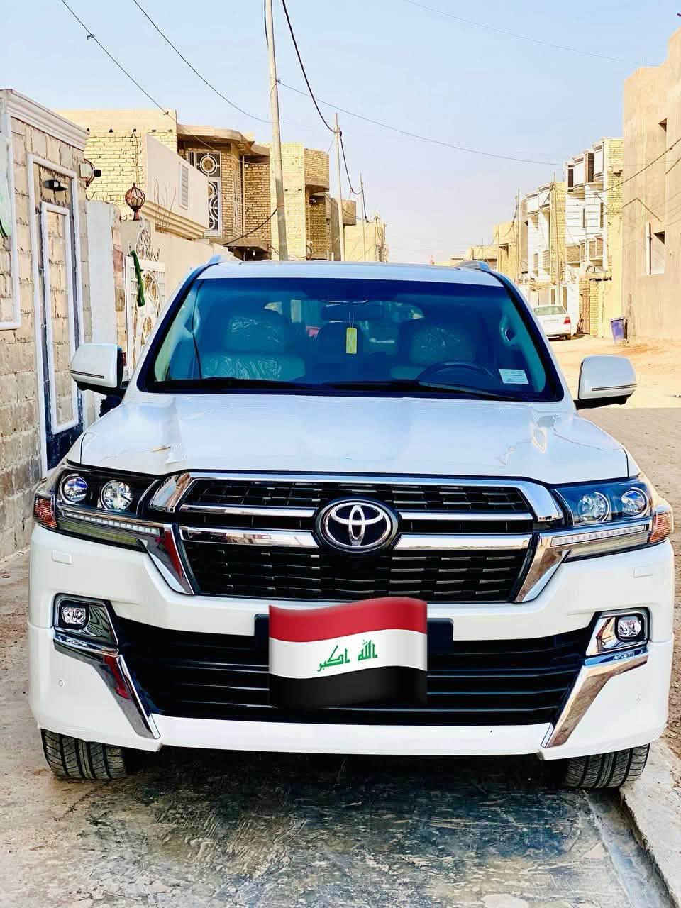 لاندكروز ٢٠٢١ بريم اصل ماشيه  ١٥  الف مشي حقيقي سياره بنايلون الشركه. كفاله عامه رقم بغداد انكليزي. تحويل ثاني يوم سياره بحاله الزيرو.   الاتصال.   

‭***********‬
