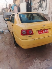 شيري كوين • ٢٠١١ • كوم حديد