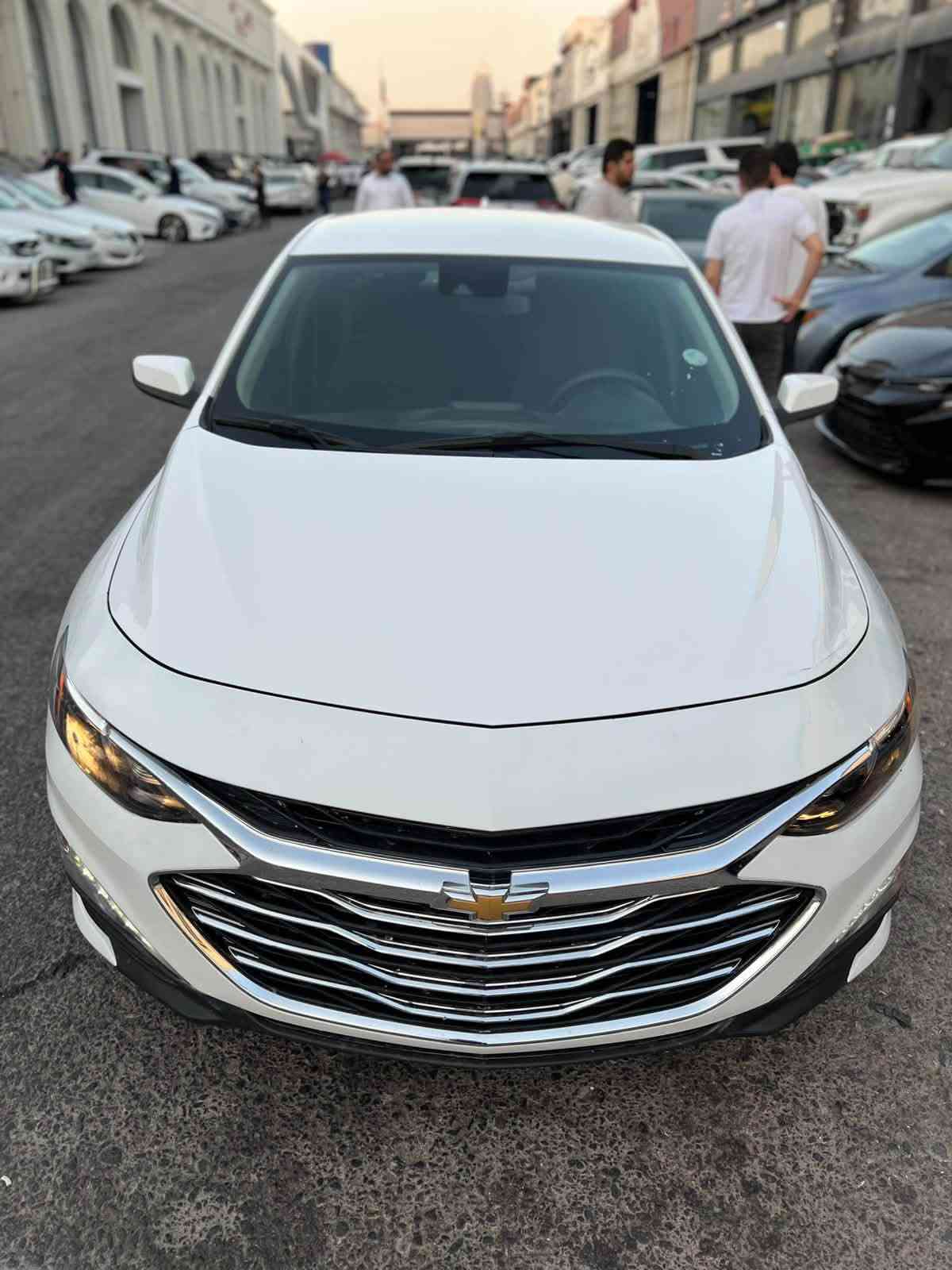 شوفرليت ماليبو 2024  LT
بصمة
شاشه
رادار
حساس
تحديد سرعه
تحكم ستيرن
بدون صبغ 
سعر 115 ورقة
مكان اربيل معارض 
كورك واتساب ***********
