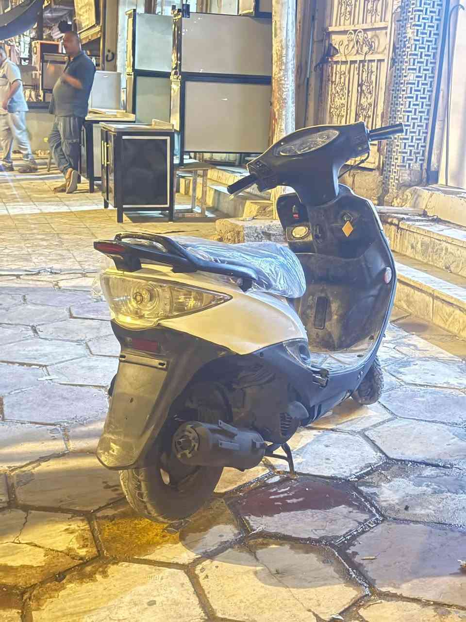 متاح كامكو جي فور دراجه نضيفه مفتوحه المكينه سعر ٣٥٠ ما متواجد عل خاص فقط اتصال 📞 ناصريه شارع الإخلاص يم عبد الأمير  ***********

