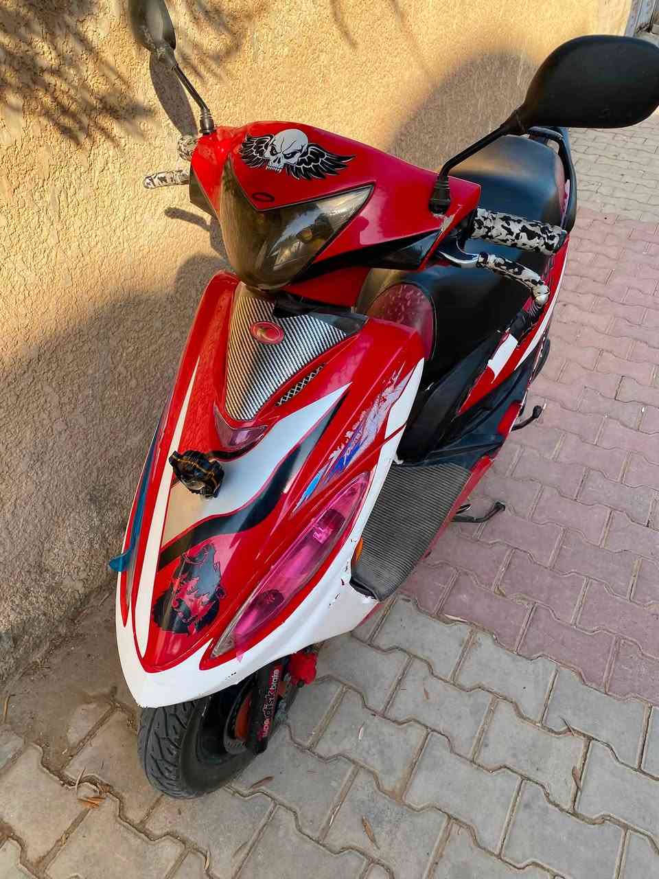 كايمكو ١٢٥
مسجل وكامل تحويل ثاني يوم
نكره صلف
شراي بياعه لاتتصلون فقط جنايه 
سعر ٦٥٠ بي مجال حك جيه
***********
مكاني رمادي تاميم
