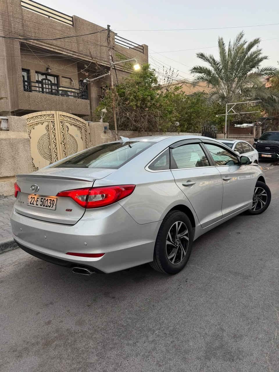 السلام عليكم 
هونداي سوناتا موديل 2017 وارد أمريكي مكينة 2400 على وضع الشركة ممفتوحة سيارة احلة من الصور مواصفات سيارة نص فول مكينة كير صدر تبريد تخم تاير كلة جديد بالعافية عل ياخذها سيارة بية صبغ أربع قطع بدون دواخل صور الحادث مرفقة مع المنشور  رقم أربيل سنوية ورقم جدد تريد تحويل او وكاله اني حاضر مكان السيارة بغداد الاعظمية سعر 108 وبية مجال رقم موبايل ***********
